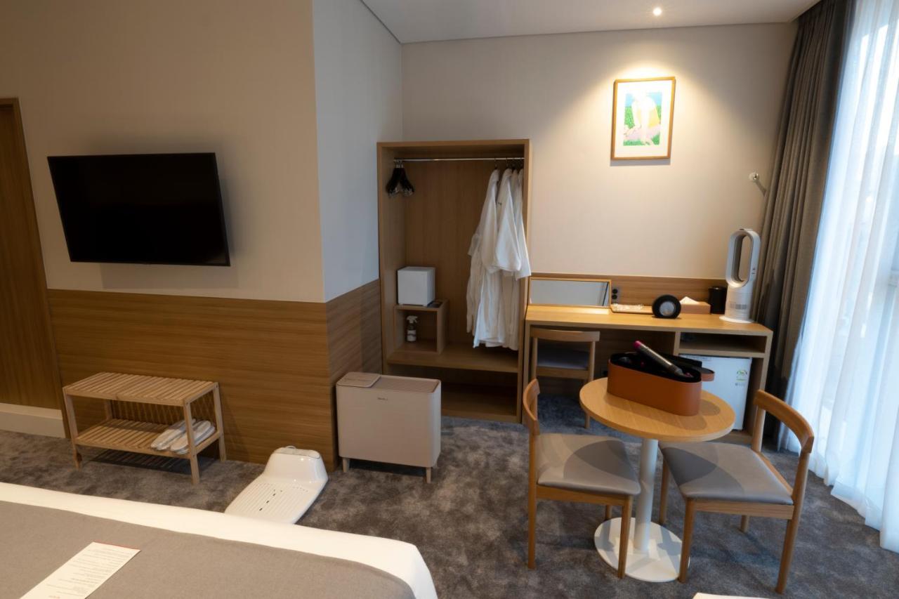 Sangsang Stay Busan Exterior photo
